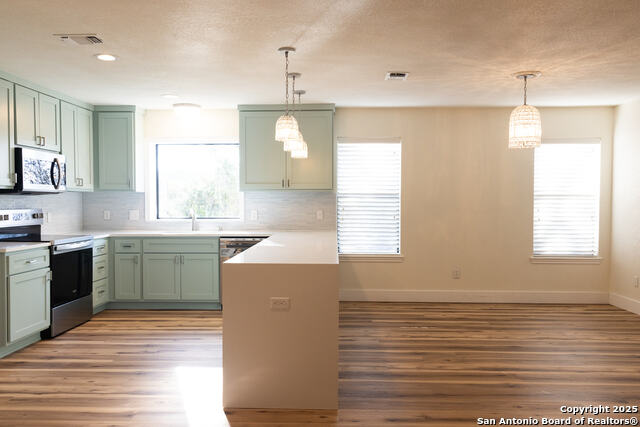 Listing photo id 6 for 100 Riverhill