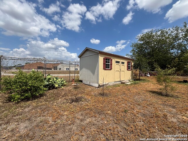 Listing photo id 5 for 147 Wainwright