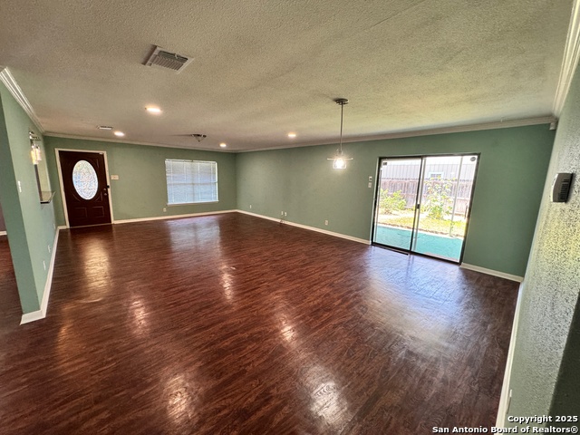 Image 12 of 27 For 4707 Swann Ln