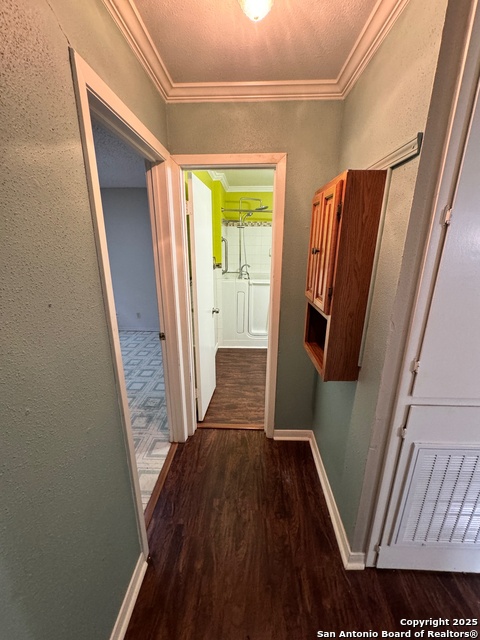 Image 21 of 27 For 4707 Swann Ln