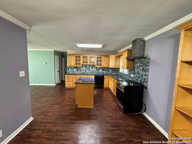 Image 7 of 27 For 4707 Swann Ln