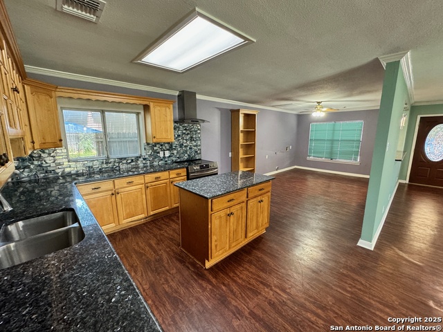 Image 8 of 27 For 4707 Swann Ln