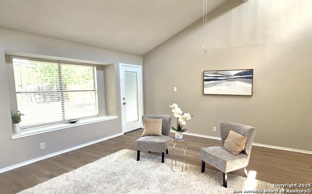 Image 2 of 15 For 3529 Cliffside