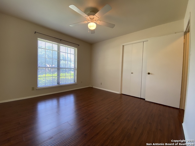 Listing photo id 8 for 7714 Hartman