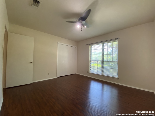 Listing photo id 9 for 7714 Hartman