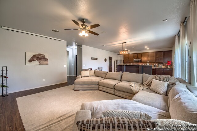 Image 10 of 37 For 572 Stonebrook