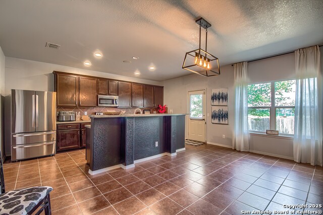 Image 11 of 37 For 572 Stonebrook