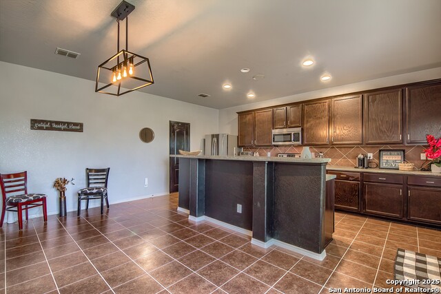 Image 12 of 37 For 572 Stonebrook