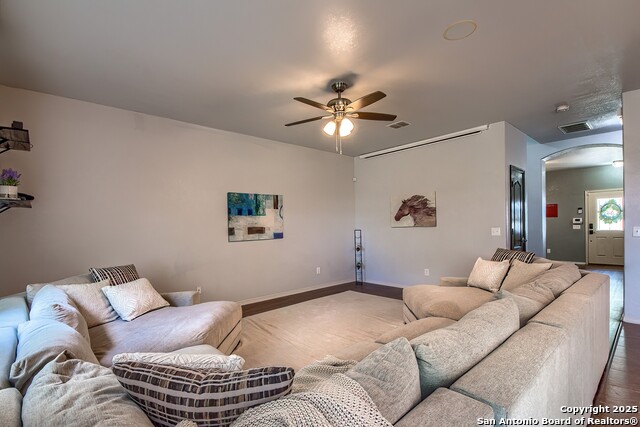 Image 13 of 37 For 572 Stonebrook