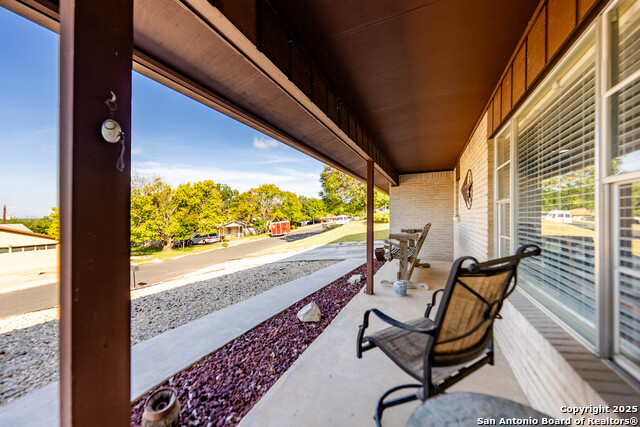 Details for 211 Poco Vista, Kerrville, TX 78028