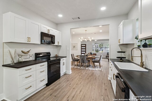 Image 18 of 44 For 1119 Huisache W