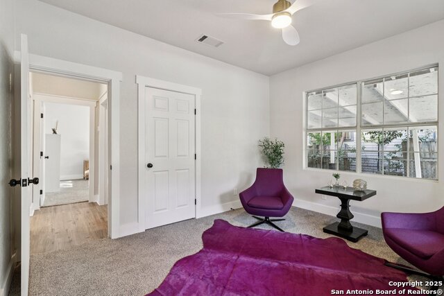 Image 22 of 44 For 1119 Huisache W