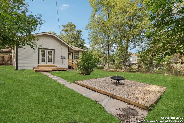 Image 43 of 44 For 1119 Huisache W