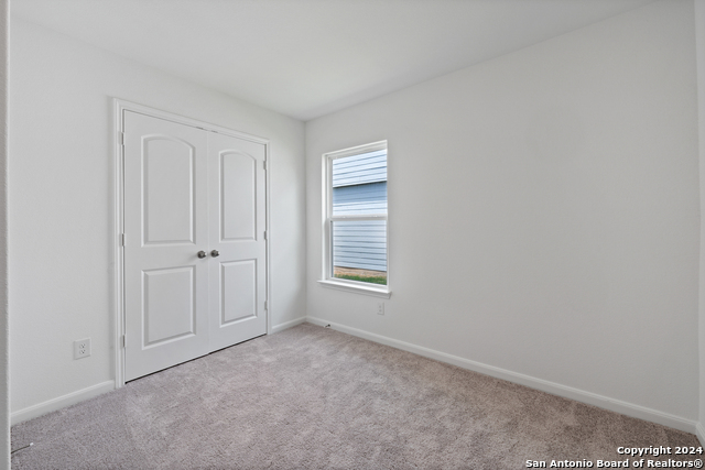 Listing photo id 11 for 15118 Waterow View