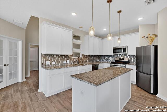 Listing photo id 9 for 6337 Black Butte