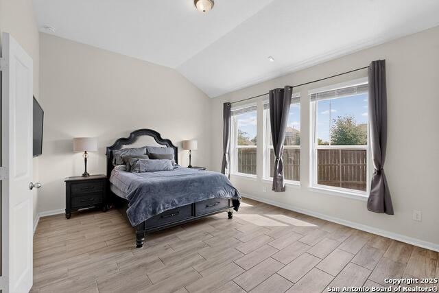 Listing photo id 13 for 6337 Black Butte