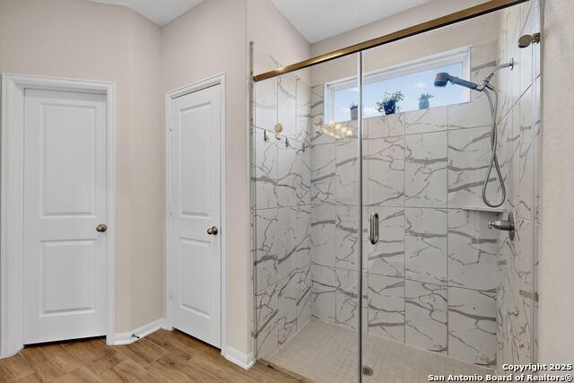 Listing photo id 14 for 6337 Black Butte