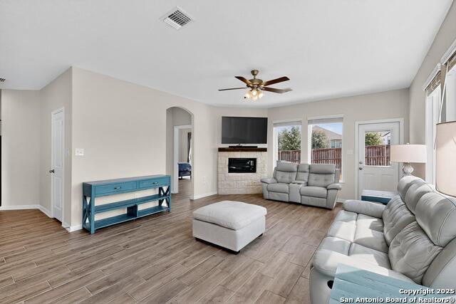 Listing photo id 3 for 6337 Black Butte