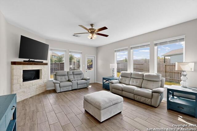 Listing photo id 5 for 6337 Black Butte