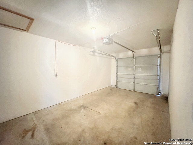 Image 20 of 22 For 7943 Mg Rd  