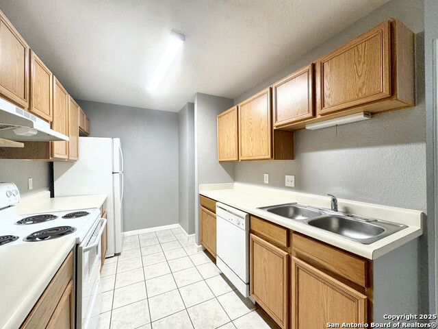 Image 7 of 22 For 7943 Mg Rd  