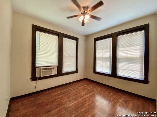 Image 11 of 14 For 126 Krueger S