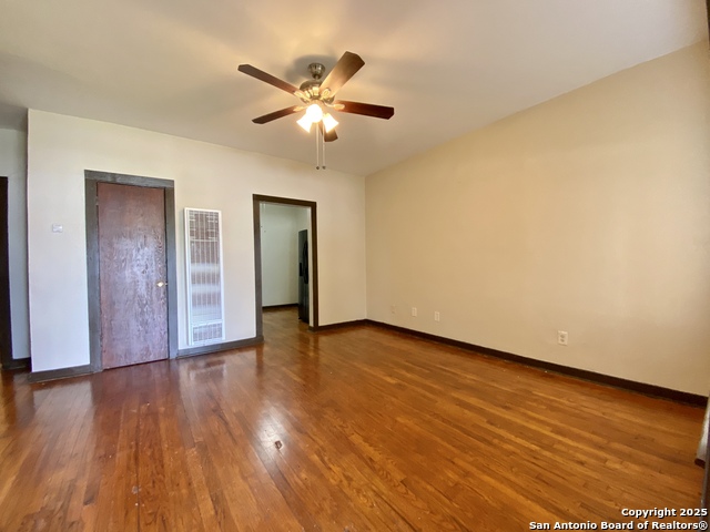 Image 4 of 14 For 126 Krueger S