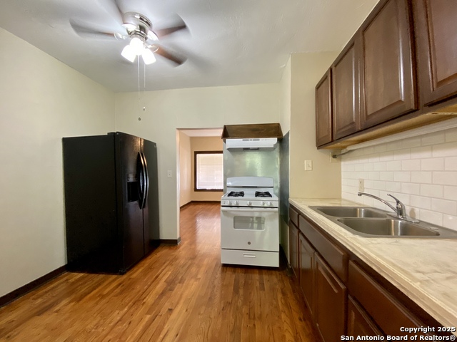 Image 7 of 14 For 126 Krueger S