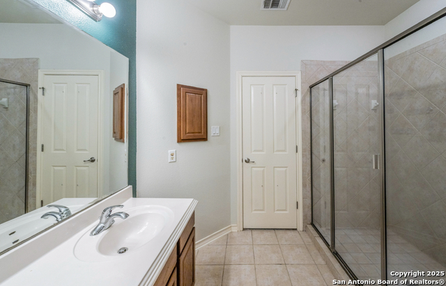 Image 23 of 40 For 22215 Sausalito Ct