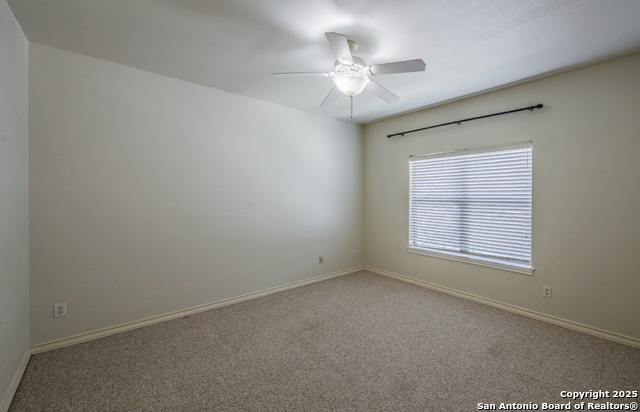 Image 28 of 40 For 22215 Sausalito Ct