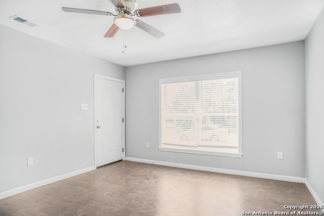 Image 14 of 24 For 1047 Poinsettia