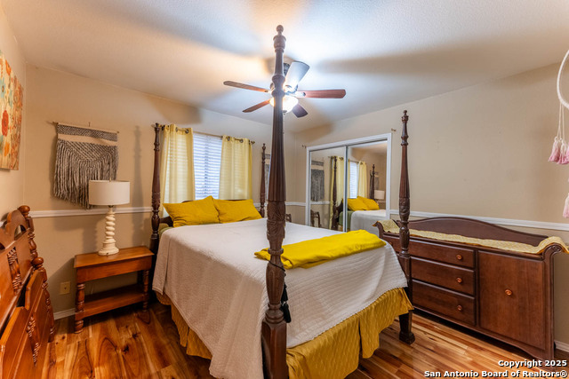 Listing photo id 17 for 5926 Woodridge Oaks