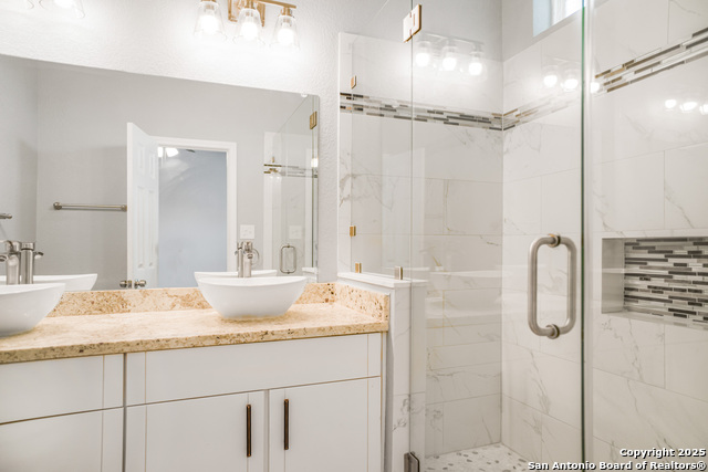 Image 13 of 23 For 406 Gulf  