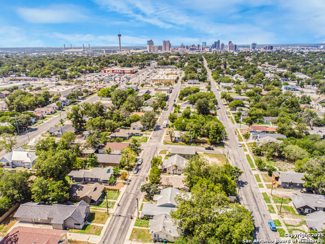 Image 22 of 23 For 406 Gulf  