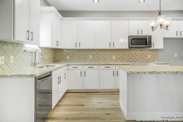 Image 9 of 23 For 406 Gulf  