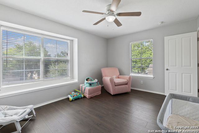 Listing photo id 25 for 9515 Nueces  