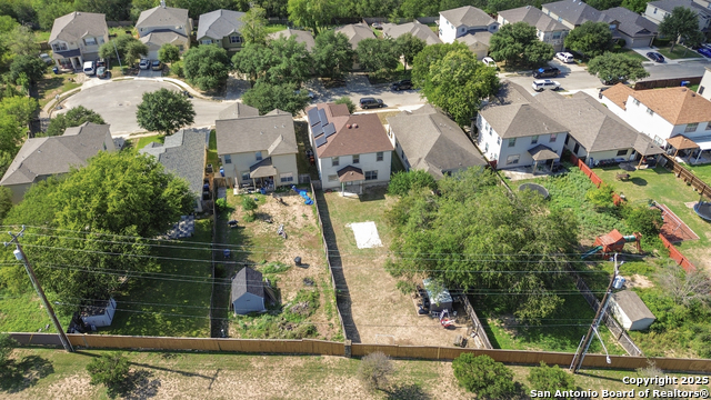 Listing photo id 34 for 9515 Nueces  