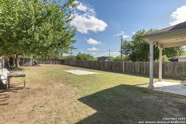 Listing photo id 37 for 9515 Nueces  