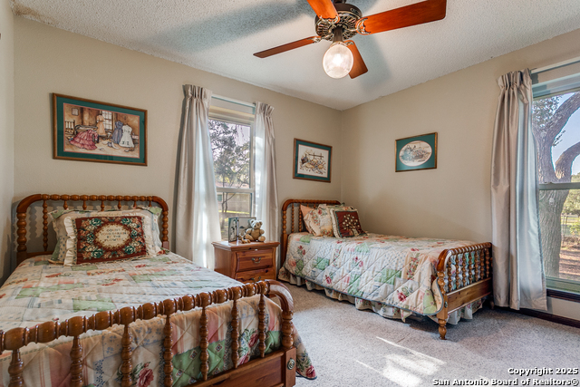 Listing photo id 13 for 31014 Sunlight