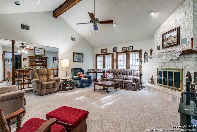 Listing photo id 2 for 31014 Sunlight