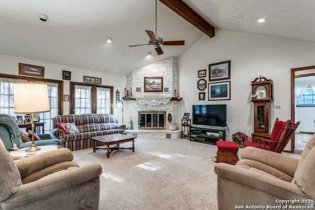 Listing photo id 3 for 31014 Sunlight