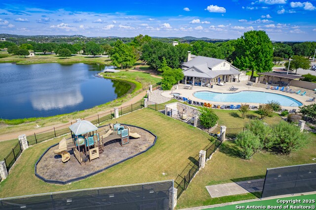 Listing photo id 42 for 1020 Cielo Dr