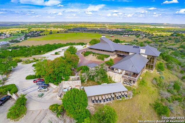 Listing photo id 48 for 1020 Cielo Dr