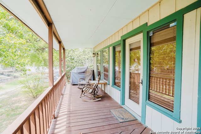 Image 8 of 17 For 221 Spyglass