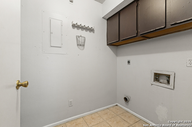 Image 15 of 18 For 5827 Shadow Glen 3 -upstair