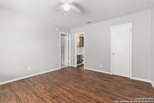 Image 6 of 18 For 5827 Shadow Glen 3 -upstair