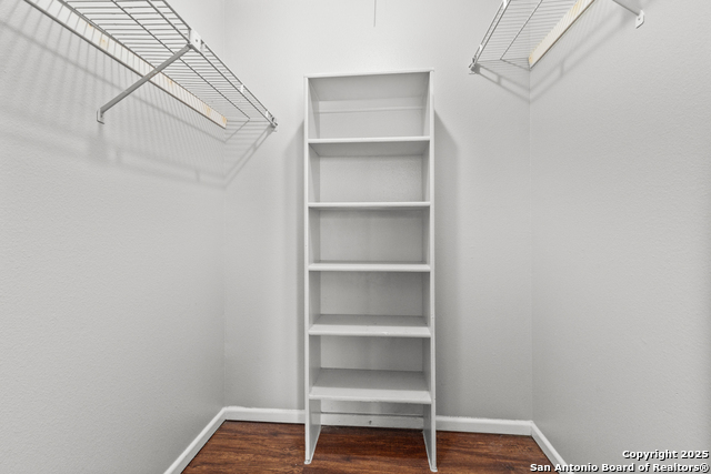 Image 8 of 18 For 5827 Shadow Glen 3 -upstair