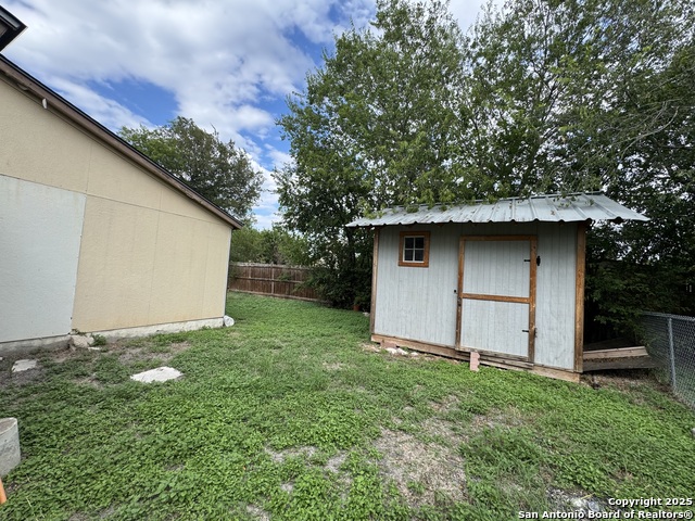 Image 11 of 11 For 302 Glenbrook