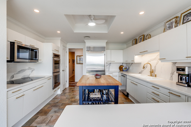 Image 11 of 25 For 200 Patterson Ave. 610