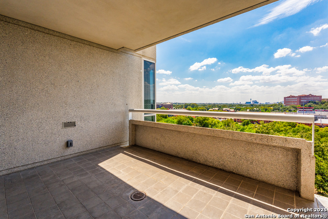 Image 24 of 25 For 200 Patterson Ave. 610